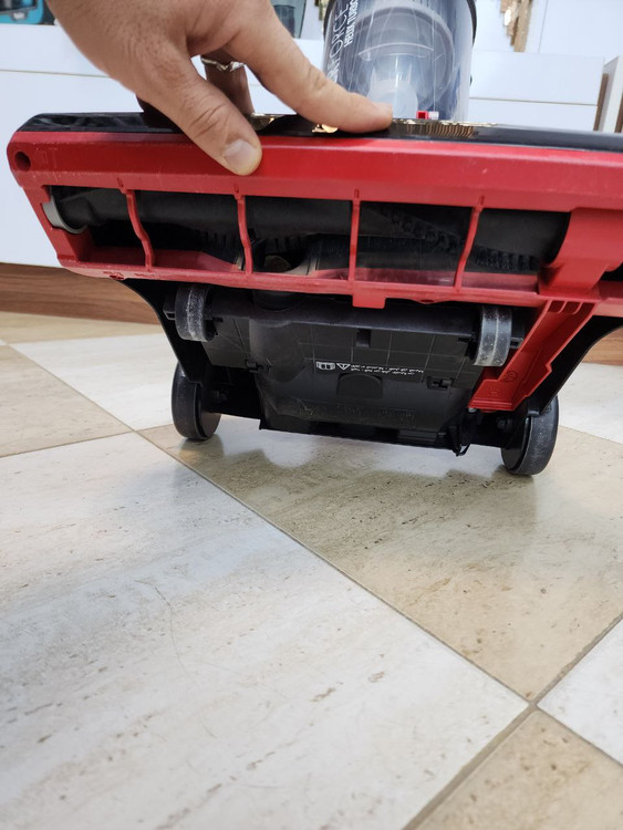 جارو برقی ایستاده بیسل مدل 2110E