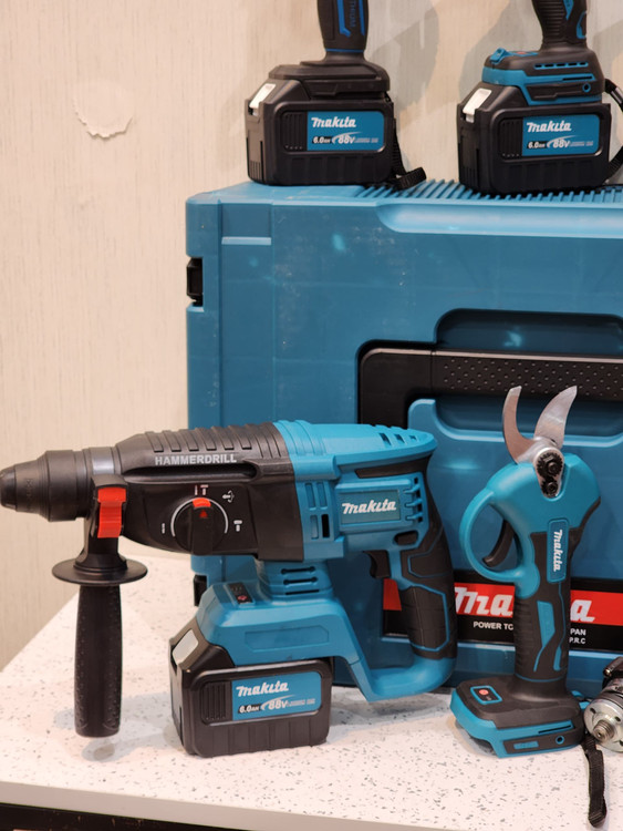 پک 6 قلو شارژی برند ماکیتا LION 88V